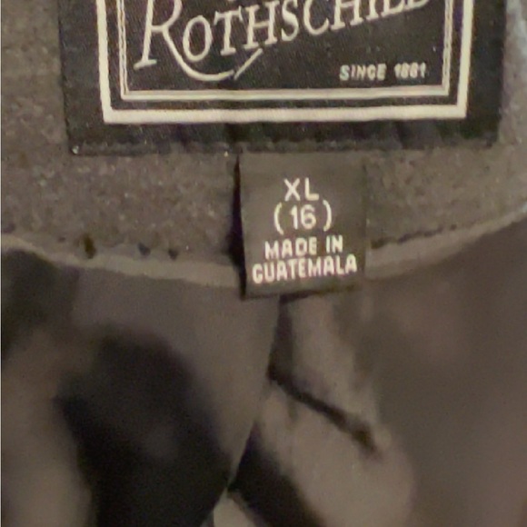 Charming Charcoal Gray Girl’s ROTHSCHILD Winter Coat. - Picture 7 of 7